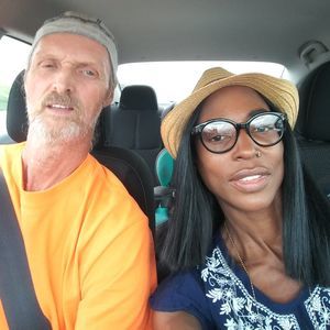 Meet your Posher, Simone